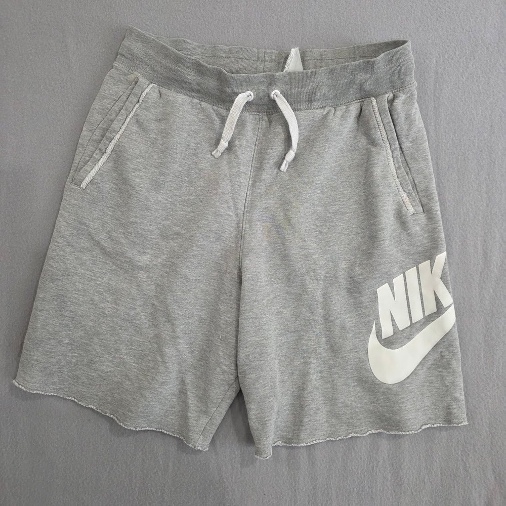 Nike Sportswear Heritage Shorts Mens Small Grey French Terry Raw Hem AR2375-064